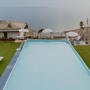 Sea Above Village , Sori Italia